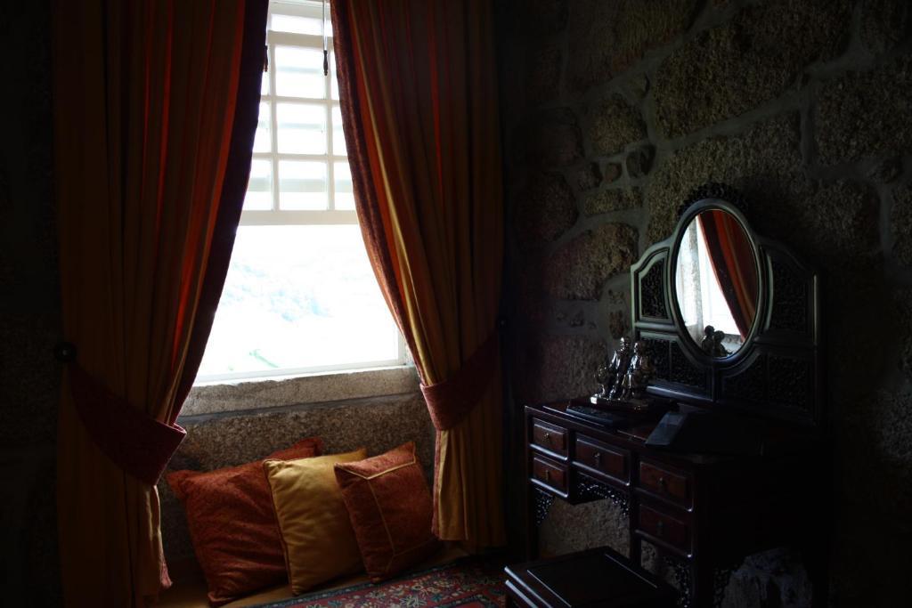 Quinta De Santa Cruz Hotel Canelas  Екстериор снимка