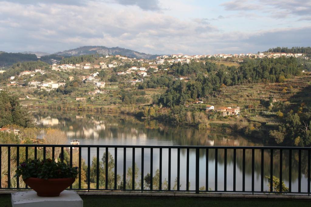 Quinta De Santa Cruz Hotel Canelas  Екстериор снимка