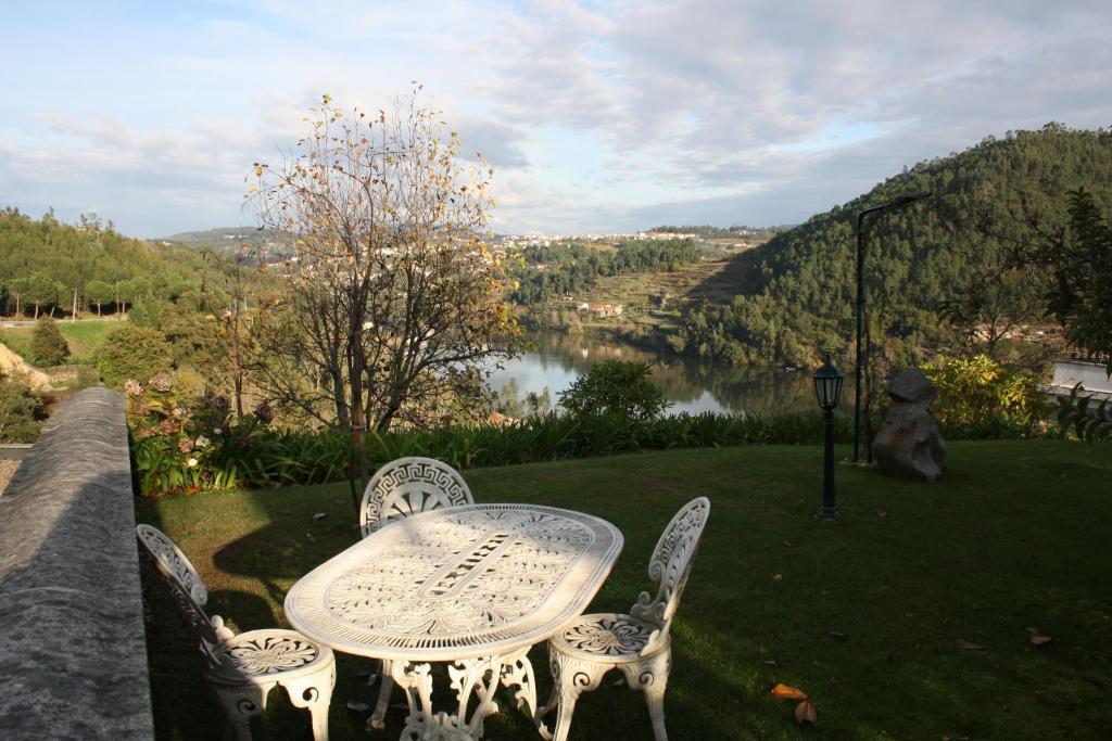 Quinta De Santa Cruz Hotel Canelas  Екстериор снимка